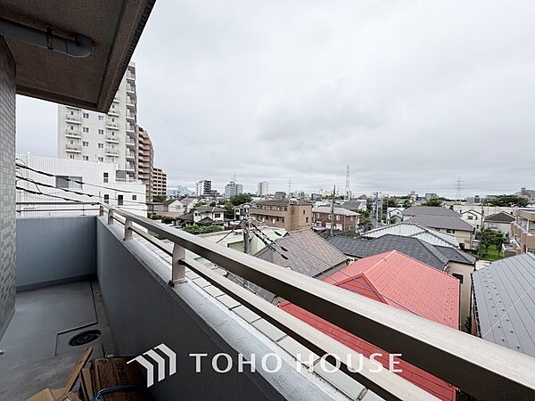 ◆青空テラス◆広々3面バルコニー30.20?の広々バルコニー付き※無償