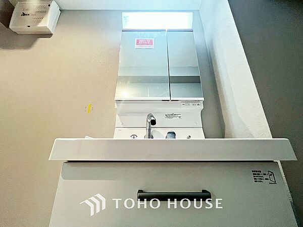 【WASHROOM】◆快適◆煌びやかな暮らしの中にも忘れたくない快適さ。大きな収納が助けてくれます。