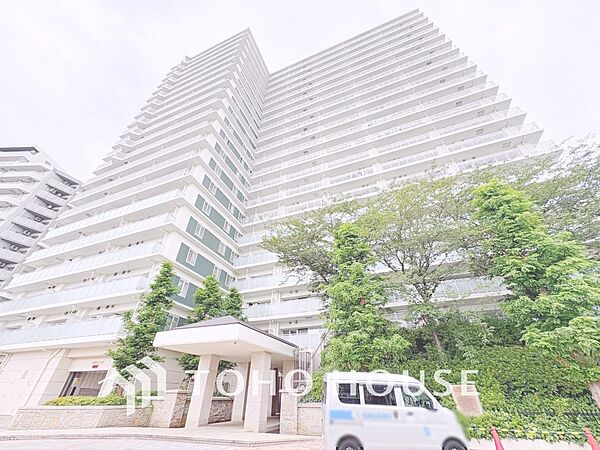 【APPEARANCE】◆陽光◆が差し込む。この開放的な空間に家族の笑顔が集う。家族が一緒に過ごす空間は明るく、そして居心地よく。