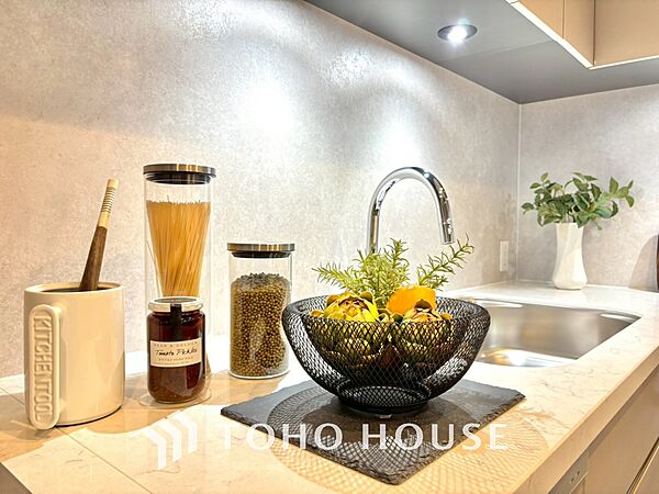 太陽に愛された邸宅は各居室へ暖かな日差しが降り注ぎます。