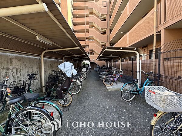 ほんの少しのこだわり。ちょっとした色使いがその家がもつ雰囲気、趣（おもむき）を携え、暮らす家族や訪ねてくる友人・知人に新鮮な香りを運んできます。