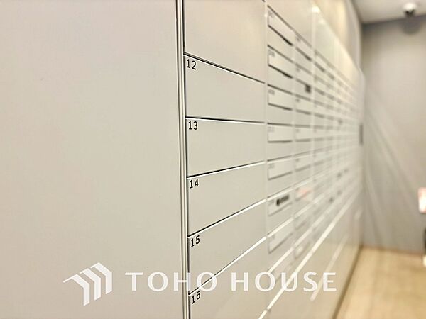 【DELIVERY BOX】◆宅配BOX◆ご不在時でも、時間指定や再配達依頼なしでお荷物を受け取ることができます。