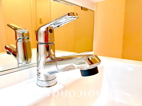【WASHROOM】◆快適◆煌びやかな暮らしの中にも忘れたくない快適さ。大きな収納が助けてくれます。