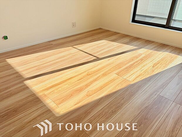 住まいの未来は美しい。理想をえた毎日へ。ここには地上から遠く離れた静穏や時を忘れる感動があり空に残る白い航跡だけが時の流れを伝えます