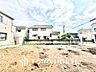 周辺：【外観】整った街並みに映える外観デザイン。住環境の良さを感じられる住まいです。
