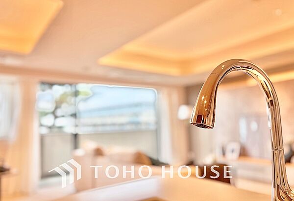 【KITCHEN】◆家族のおはよう◆の声を笑顔で迎えてあげられるシステムキッチン。朝ごはんが楽しみでちょっと早起きしたくなるんです。