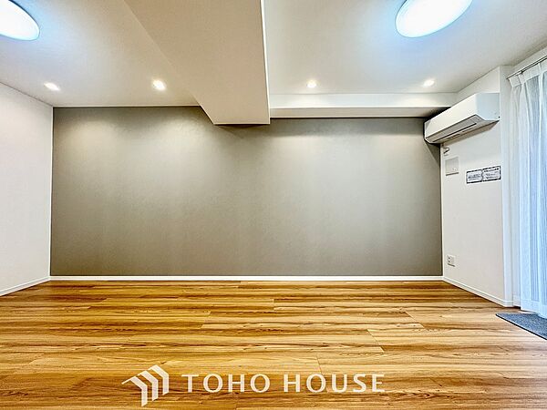 【LIVING】◆眩い◆光が燦々と入り、家族の笑顔を照らす。「いつまでも続いて」と願う夢のような毎日がここにある