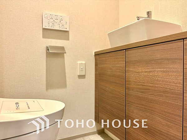 【TOILET】◆快適◆な生活に不可欠。節水型の高性能トイレを新設。