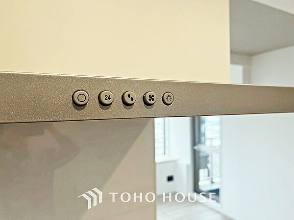 【KITCHEN】◆開放的◆後片付けが楽なシステムキッチン。収納スペースの充実！