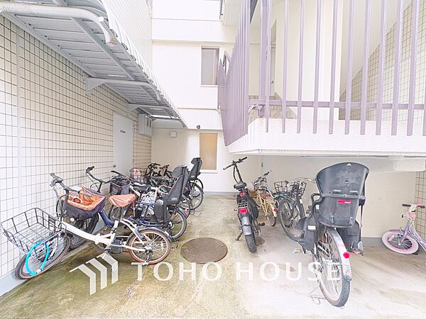 【BICYCLE PAEKING LOT】◆駐輪場◆快適な生活には欠かせない自転車。開放的な駐輪場がございます。