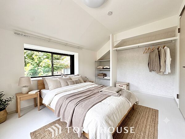 ※生成AIによるイメージです。家具・小物は販売価格に含まれません。Private room】光に包まれるように設計された空間。太陽の光が爽やかな目覚めを誘う。きっと今日も素敵な1日に。