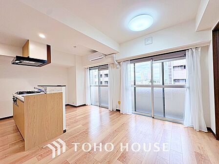 使いやすく、明るい洋室に仕上がります。子供部屋や趣味のお部屋にご利用できます。ご自身で家具などを配置し、素敵な空間を創り上げられます。