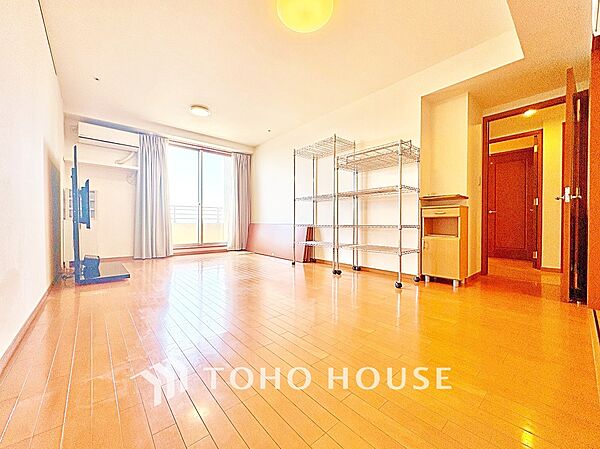 【洋室】お気に入りの音楽を流したくなる。静かな心地よさ。心が癒えていくのを感じれます。