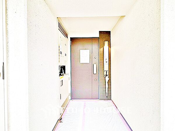 【浴室】一日の疲れをゆっくり癒してくれる、落ち着いた浴室空間です。