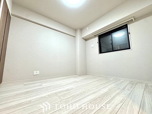 【Private room】光に包まれるように設計された空間。太陽の光が爽やかな目覚めを誘う。きっと今日も素敵な1日に。