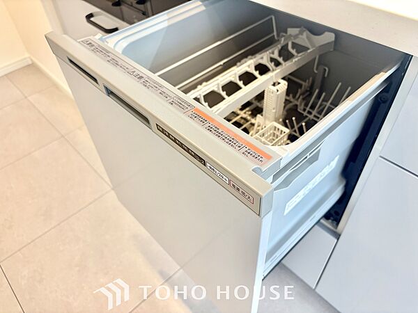 ◆食洗機◆お子様の面倒を見れる時間が増え時短になります。加えて手荒れも防げてしかも節水が高い為、大変人気があり重宝します。