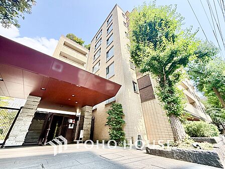 ◆共有空間◆些細な事でほっぺを膨らまして怒る君。それでも僕達はこれからも一緒だよ。喧嘩をしても離れたくないから一つはさんだ同じ場所にいる。分かるよ。そこに君が