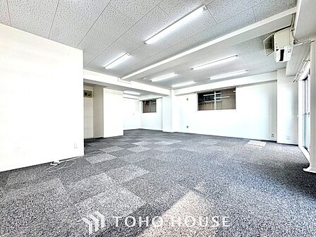【悠久の時】家族への思いを抱きながら、平和に過ごす悠久の時。あたかかく感じるのは、日当たりだけではない。