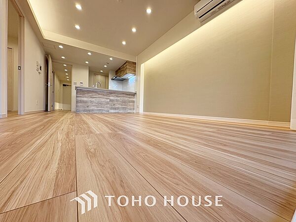 【Kitchen】光り眩い羨望のリビングへ。一歩一歩を踏みしめて家族の集う幸せの場所へ。＊上記画像について施工事例のため、上記画像はイメージ画像です