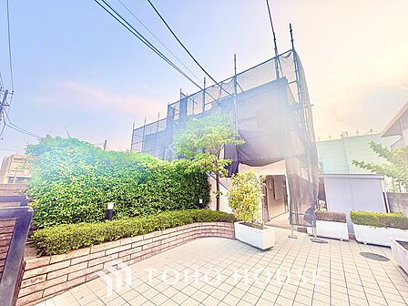 漂う上質な空気感、マンションに入れば「おかえりなさい」と笑顔で迎えてくれるエントランス。最良の心配りを感じるマンションでした。