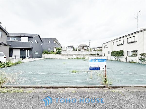 【Light shower】太陽光をたくさん感じながら、明るく豊かな暮らしを約束する住まい。四季の移ろいを感じながら、我が子の成長を見守る。そんな家がここに。