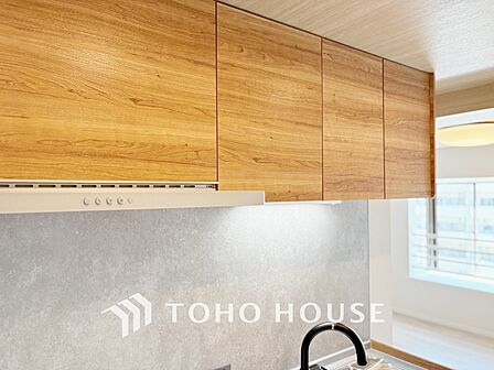 【KITCHEN】◆開放的◆後片付けが楽なシステムキッチン。収納スペースの充実!