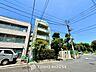 寝室：◆間接照明◆オレンジ色の光が僕達を大人な気分にさせる。静かで優しく語りかけるその光は、今日の終わりを告げてくれ、でも明日にはいい事が必ず来るよ。そんな囁きが聞こえてくる