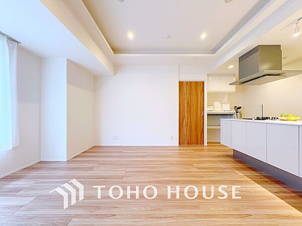 【LIVING】◆住む喜び、感動◆を君と共有したい。いつまでもずっと家族を見渡せるこの広い空間で。