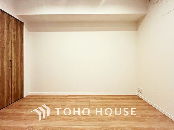 【PRIVATE ROOM】◆属毛離裏◆子は父を手本とし、母に愛育されて成長する。家族の深い繋がり。いつまでも大切にしたい。