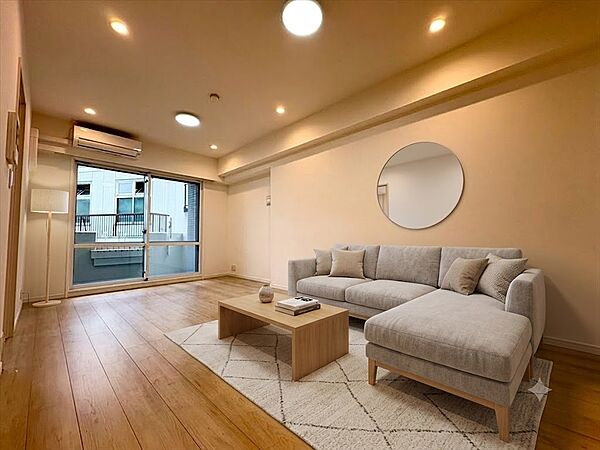 【LIVING】※この画像の家具の配置には、生成AIによる加工を施しております。なお、家具や調度品は、販売価格に含まれません。