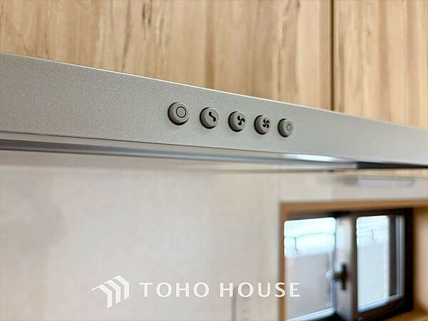 【KITCHEN】◆開放的◆後片付けが楽なシステムキッチン。収納スペースの充実！