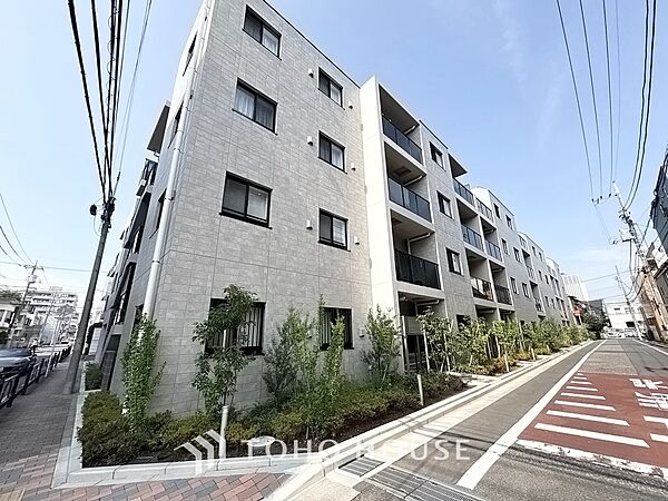 陽だまりに満ちたくつろぎの空間を演出します。