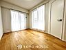 寝室：使いやすく、明るい洋室に仕上がります。子供部屋や趣味のお部屋にご利用できます。ご自身で家具などを配置し、素敵な空間を創り上げられます。