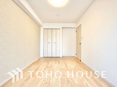 【居室】家具のレイアウトがしやすく、暮らしに合わせやすい物件。