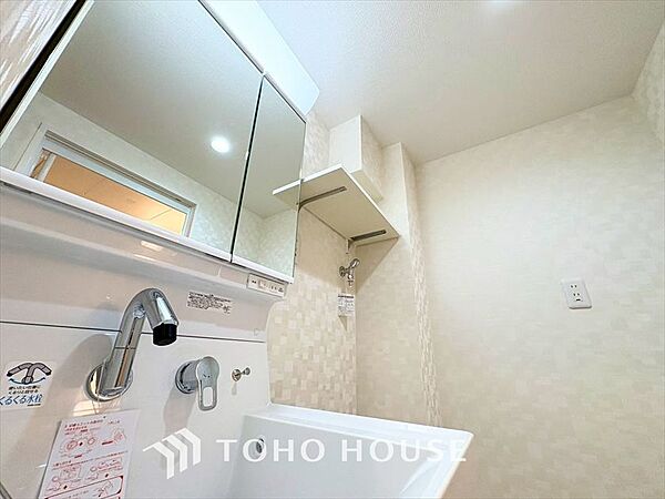【WASHROOM】◆快適◆煌びやかな暮らしの中にも忘れたくない快適さ。大きな収納が助けてくれます。