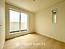 寝室：【PRIVATE ROOM】◆快適◆な暮らしに不可欠な収納。快適さとともに思い出も詰まっていく。
