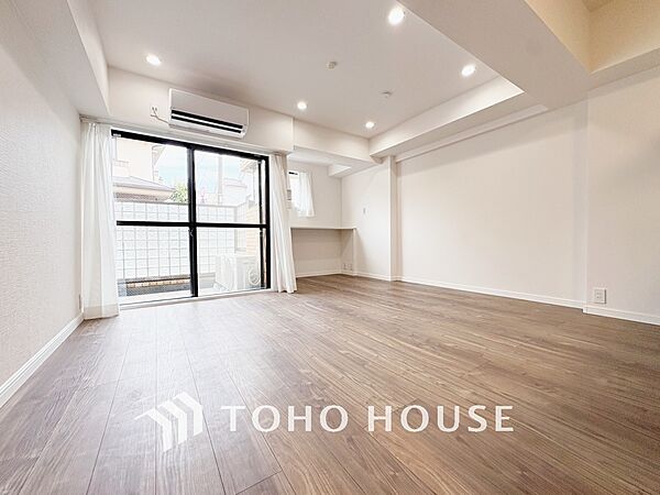 【LIVING】◆住む喜び、楽しさ、感動◆を君と共有したい。いつまでもずっと家族を見渡せるこの広い空間で。