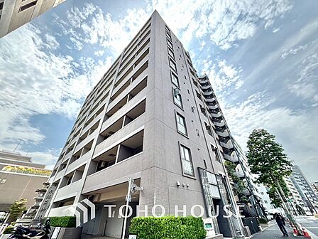 漂う上質な空気感、マンションに入れば「おかえりなさい」と笑顔で迎えてくれるエントランス。最良の心配りを感じるマンションでした。