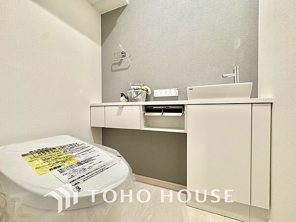 【TOILET】◆快適◆な生活に不可欠。節水型の高性能トイレを新設。