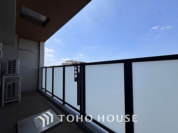 【BALCONY】◆Open new door◆扉の向こうには青空が広がっている。