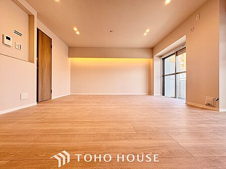 流れる時をより芳醇なコーヒーの様な色彩奏でるアダージョ。そして情景豊かな作品のような暮らしがイメージできる。