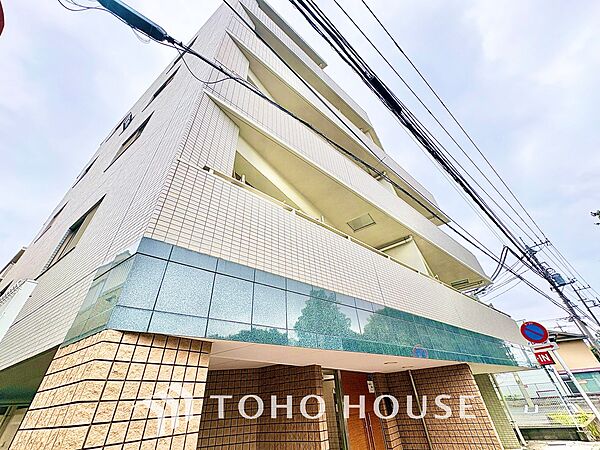 ◆瀟洒な空間◆落ち着きのある彩が見事に調和させた瀟洒な空間を演出。ここに集まる家族の会話と笑顔が絶え間なく続く幸せな空間。