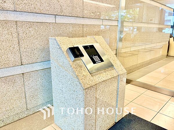 【オートロック】これがあるだけで防犯レベルは格段にあがる。女性の住まいでも安心、安全。
