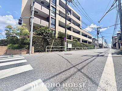 外観：現地に実際に行ってみることでしか感じられないことがたくさんあります。周辺環境や街の雰囲気など、たくさんのことを感じていただけます。