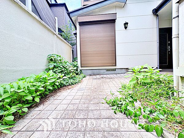 現地に実際に行ってみることでしか感じられないことがたくさんあります。周辺環境や街の雰囲気など、たくさんのことを感じていただけます。