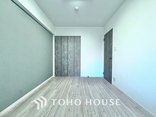 使いやすく、明るい洋室に仕上がります。子供部屋や趣味のお部屋にご利用できます。ご自身で家具などを配置し、素敵な空間を創り上げられます。