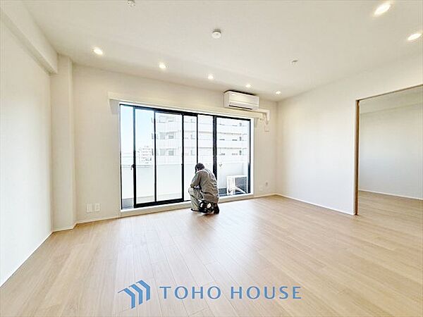 【LIVING】◆Sunshine◆光が燦々と入り、いるだけで気持ちいい。「開放的でゆとりあるお部屋です。」
