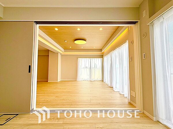 【PRIVATE ROOM】◆属毛離裏◆子は父を手本とし、母に愛育されて成長する。家族の深い繋がり。いつまでも大切にしたい。