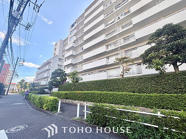 【Elegant house】その邸が魅せる、気品・上質・重厚感・細やかさ、そのすべては訪れた者に安らぎと品性を与える特別な空間です。ここに住むからこそ意味がある。
