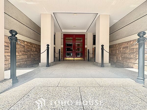 【Elegant house】その邸が魅せる、気品・上質・重厚感・細やかさ、そのすべては訪れた者に安らぎと品性を与える特別な空間です。ここに住むからこそ意味がある。